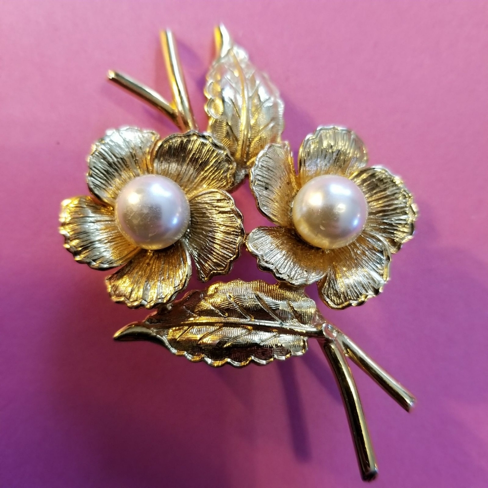 Relisted- -vintage Allison Reed brooch flowers gold tone pin - Picture 1 of 7